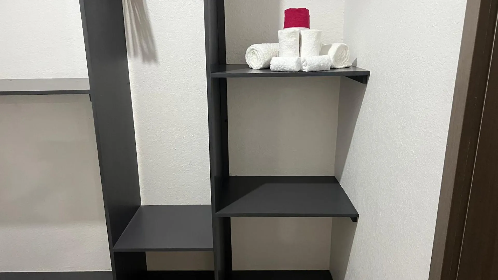 The Blooming Blaze Appartement Kingston 0*,